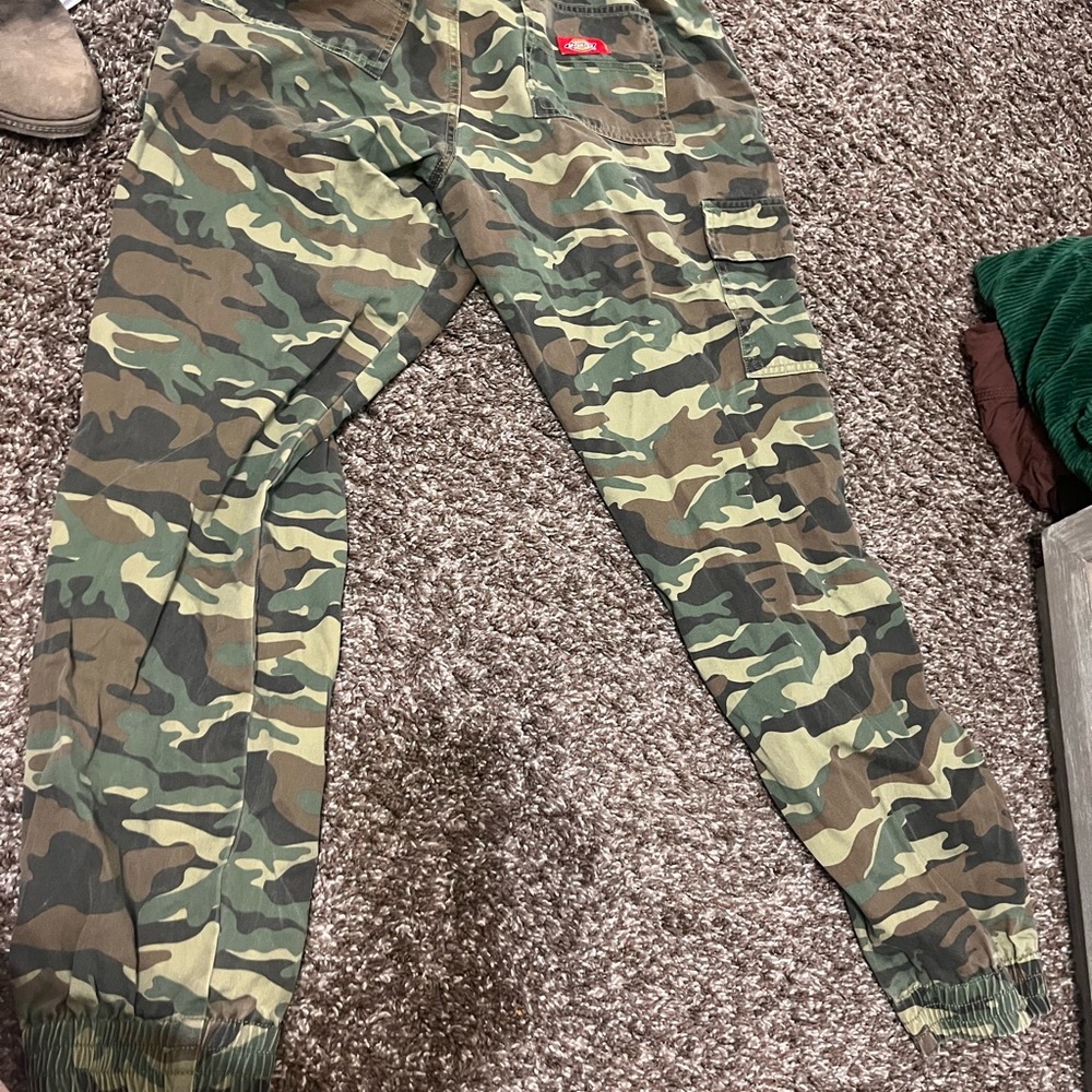 Dickies Camo Cargo pants